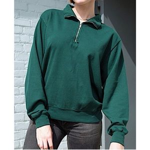 ✨Brandy Melville Quarter Zip Sweater✨